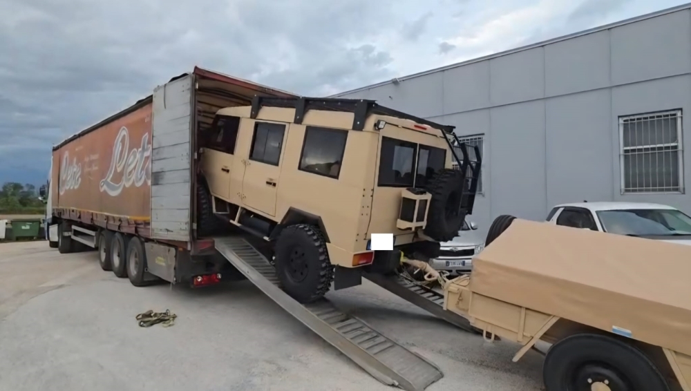 IVECO VM 90 2.8TDI 4X4 HARD TOP 9POSTI + CARRELLO