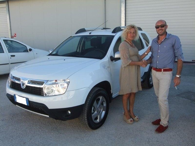 DACIA DUSTER 1.6 GPL  LAUREATE